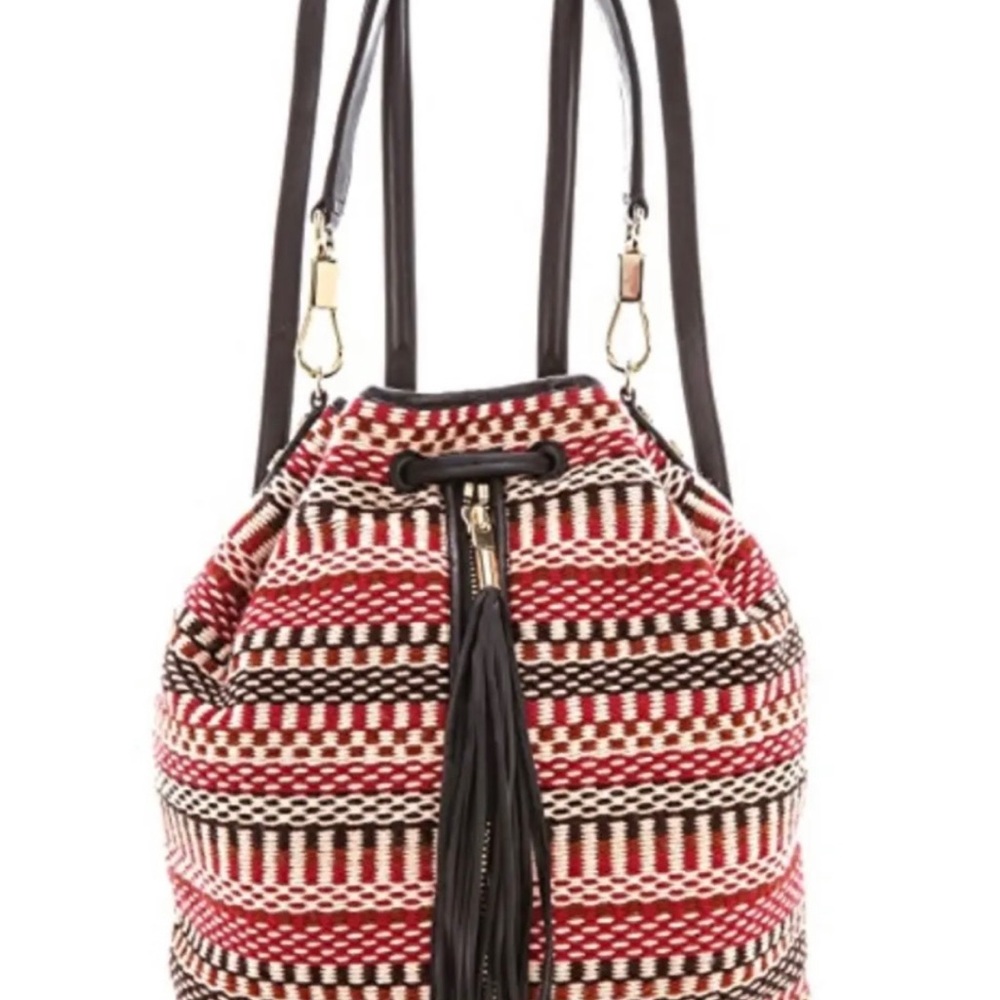 Elizabeth & James Cynnie Sling Bag
